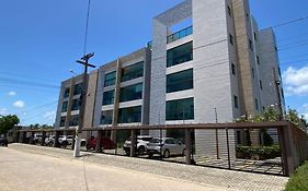 Apartamento c/ piscina , Praia do Francês.